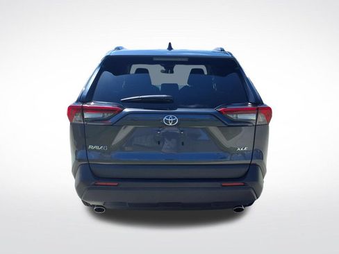 Used 2024 Toyota RAV4 XLE FWD image 7