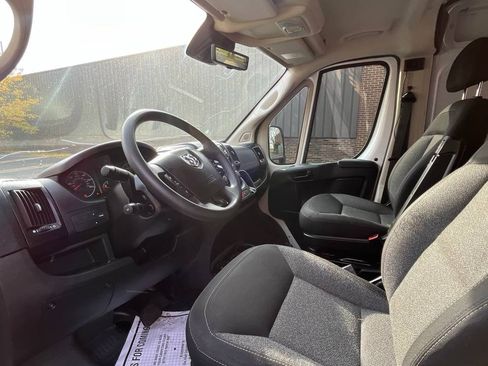 Used 2021 RAM ProMaster 2500 w/ Convenience Group image 9