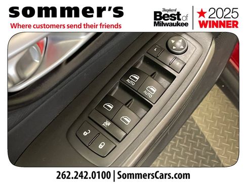 Used 2016 Jeep Cherokee Limited AWD/4WD image 11