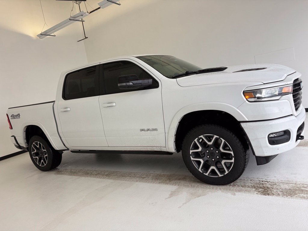 Used 2025 RAM 1500 Laramie AWD/4WD image 1
