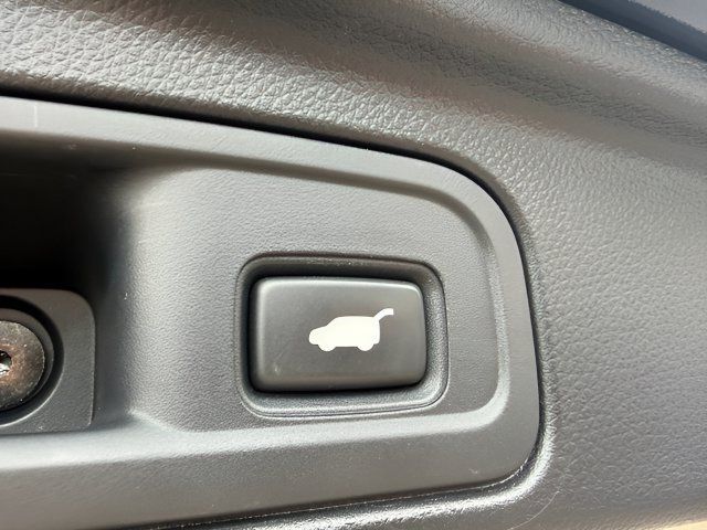 Used 2021 Honda Pilot Touring image 11