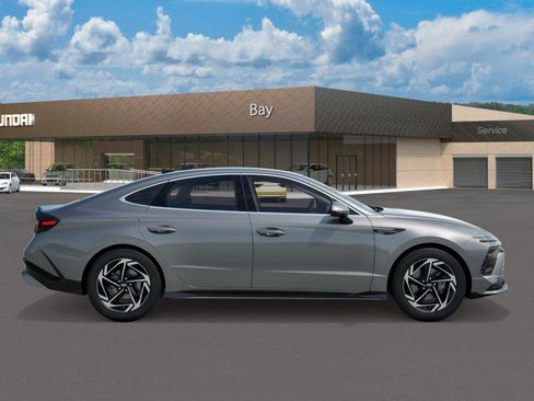 New 2026 Hyundai Sonata SEL image 7