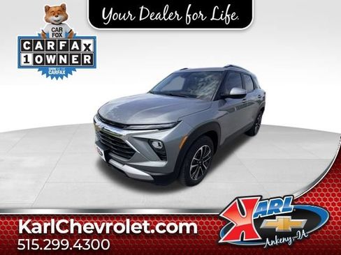 Used 2024 Chevrolet TrailBlazer LT w/ LT Cold Weather Package FWD image 1