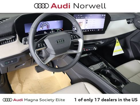 New 2026 Audi Q3 quattro 2.0T AWD/4WD image 2