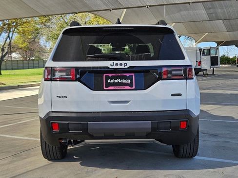 New 2026 Jeep Cherokee Overland image 8