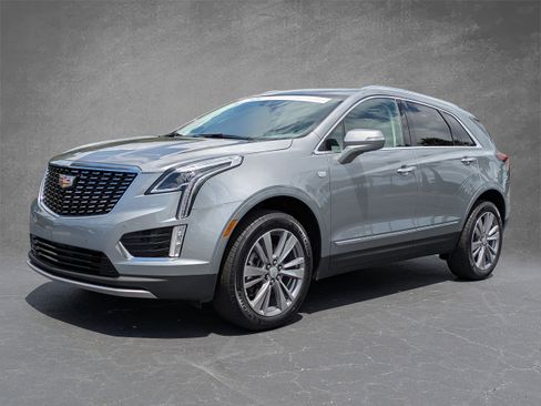 Certified 2024 Cadillac XT5 Premium Luxury FWD image 2