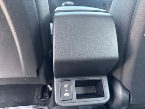 Used 2025 Kia K4 FWD image 31
