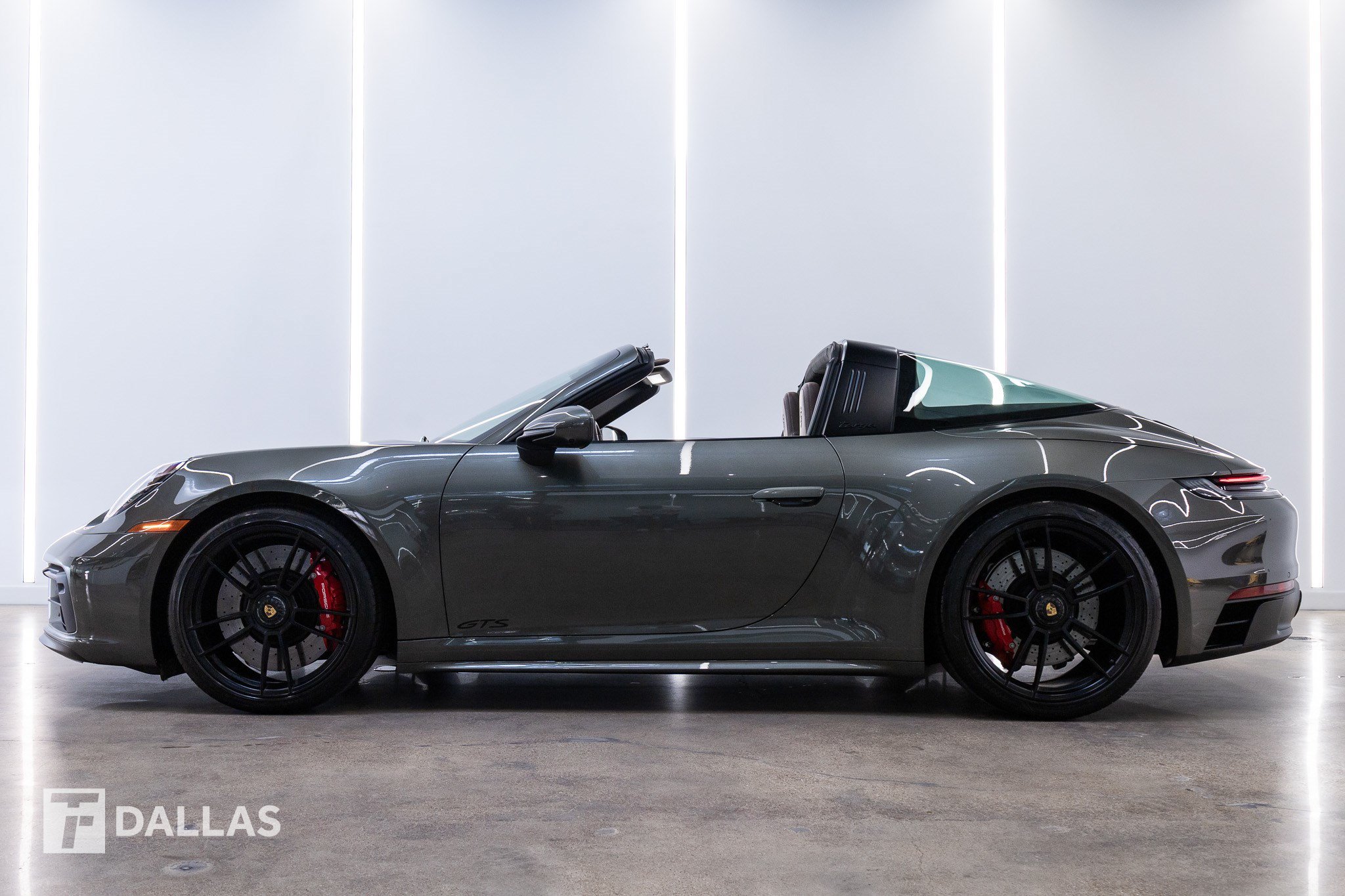 Used 2023 Porsche 911 Targa 4 GTS AWD/4WD image 1