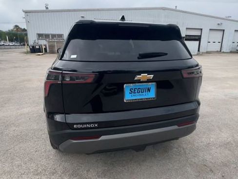 Used 2025 Chevrolet Equinox LT image 7