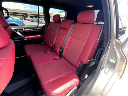 Used 2023 Lexus GX 460 Premium AWD/4WD image 30