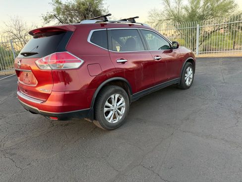 Used 2015 Nissan Rogue SV image 6