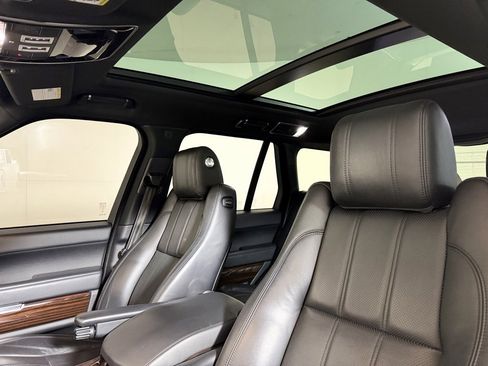 Used 2015 Land Rover Range Rover Supercharged image 16