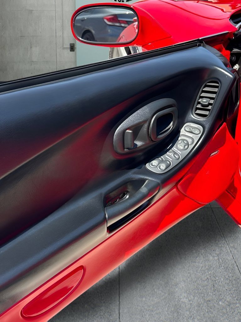 Used 2001 Chevrolet Corvette Z06 w/ Memory Pkg RWD image 12