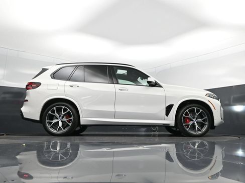 New 2026 BMW X5 xDrive40i w/ M Sport Package AWD/4WD image 43