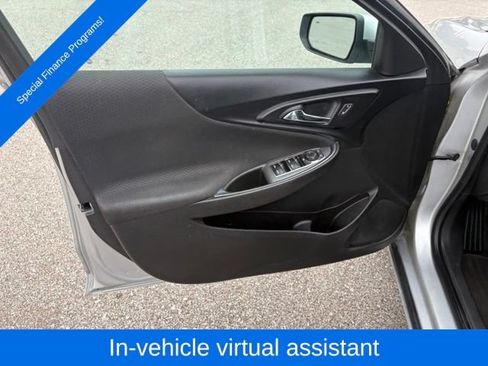 Used 2019 Chevrolet Malibu LT w/ Driver Confidence Package II FWD image 11