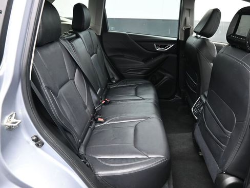 Used 2021 Subaru Forester Limited image 24
