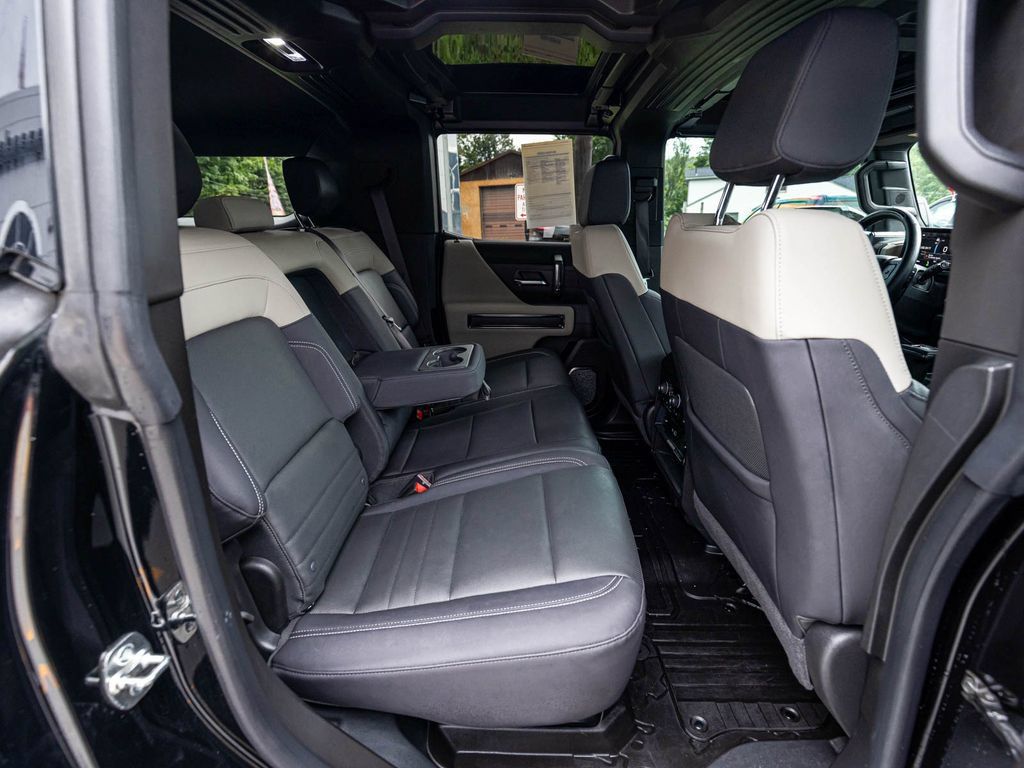 Used 2026 GMC Hummer EV SUV AWD/4WD image 29