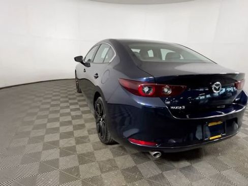 Used 2024 MAZDA MAZDA3 s FWD image 8
