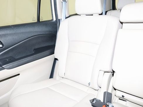 Used 2022 Honda Pilot EX-L image 12