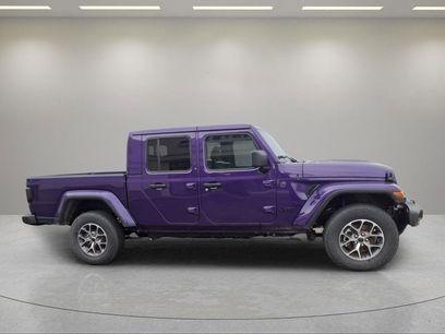 New 2026 Jeep Gladiator Sport