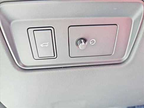 Used 2025 Jaguar F-PACE R-Dynamic S image 26