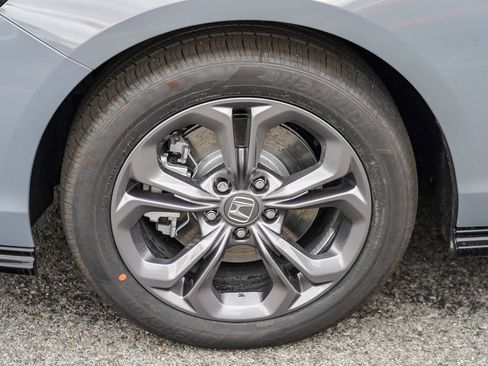 New 2025 Honda Accord EX-L image 10