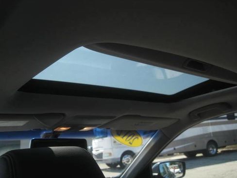 Used 2012 Honda Crosstour EX-L image 16