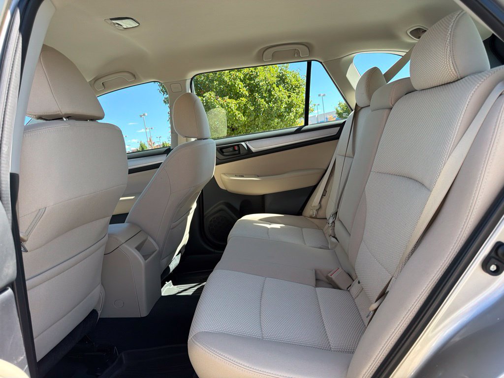 Used 2019 Subaru Outback 2.5i AWD/4WD image 22