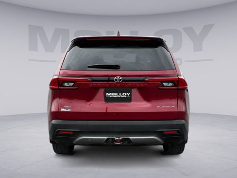 Certified 2024 Toyota Grand Highlander Platinum image 4