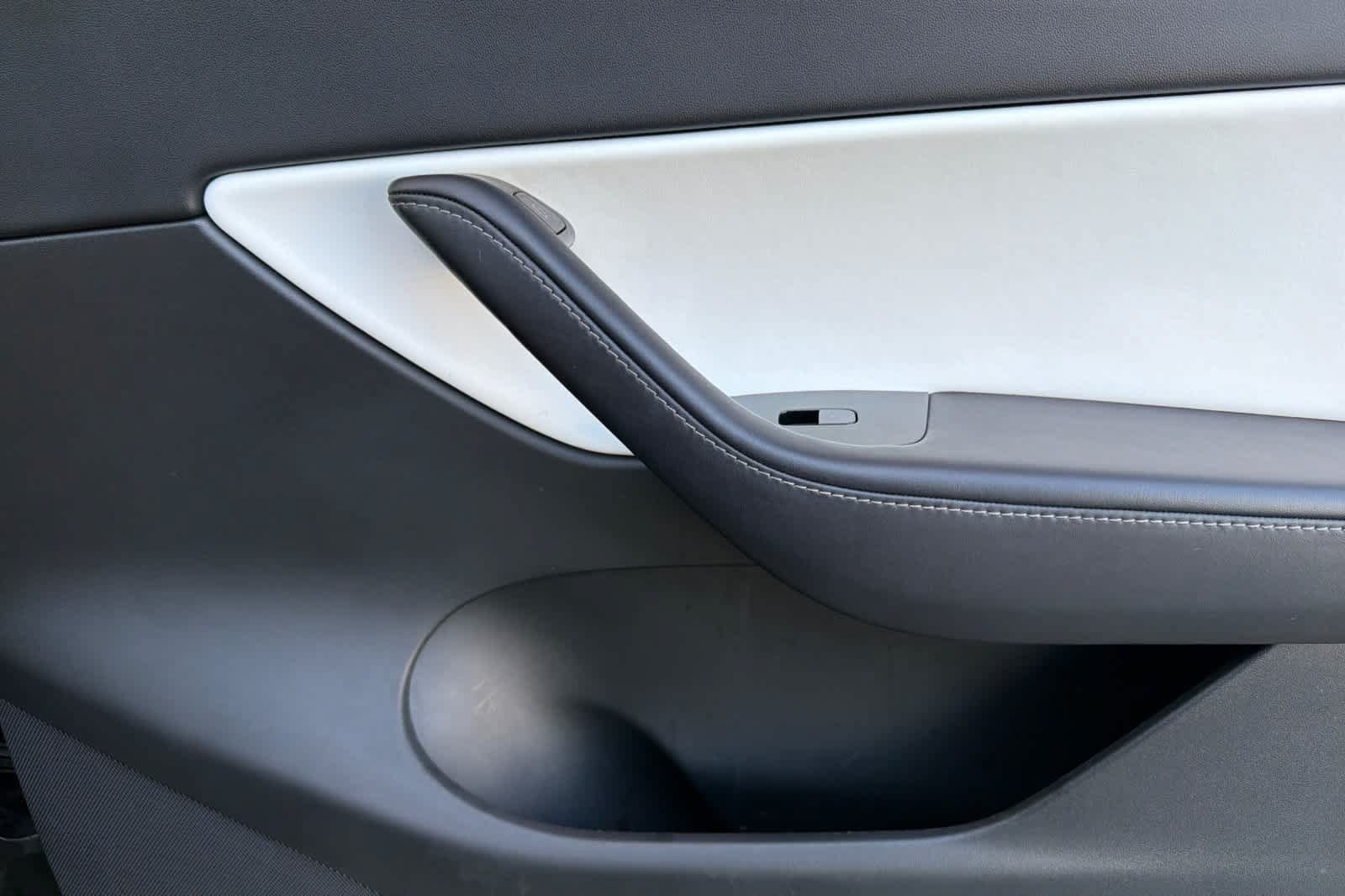 Used 2021 Tesla Model Y 2WD image 19