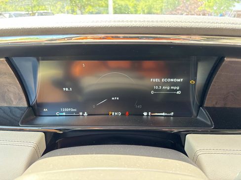 Used 2019 Lincoln Navigator Select w/ Technology Package AWD/4WD image 20