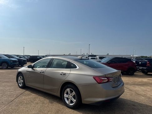 Used 2022 Chevrolet Malibu LT FWD image 14