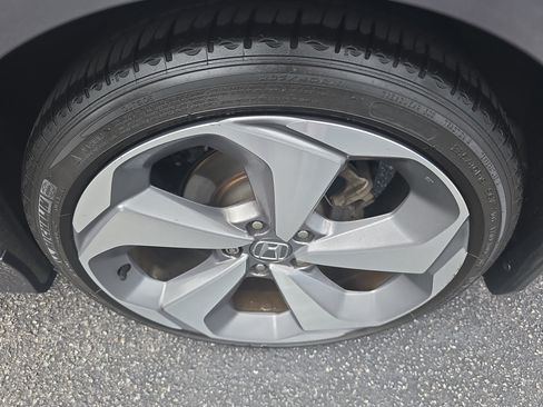 Used 2018 Honda Accord Touring image 32