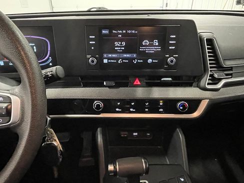 Used 2023 Kia Sportage LX image 27