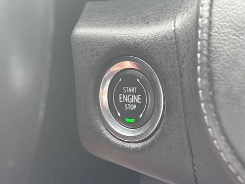 Used 2021 Chevrolet Tahoe Z71 AWD/4WD image 38
