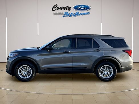 New 2026 Ford Explorer Active w/ Active Comfort Package image 3