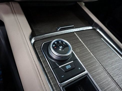 Used 2024 Ford Expedition Limited image 24