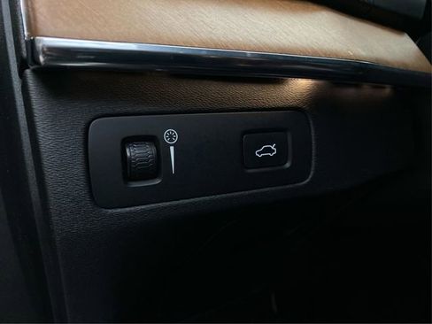 Used 2018 Volvo XC90 T6 Inscription image 23