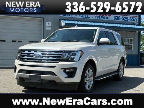 Used 2019 Ford Expedition XLT w/ Equipment Group 202A AWD/4WD image 1