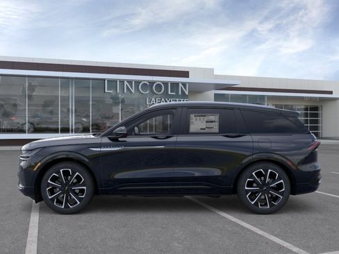 New 2026 Lincoln Nautilus Reserve AWD/4WD image 3