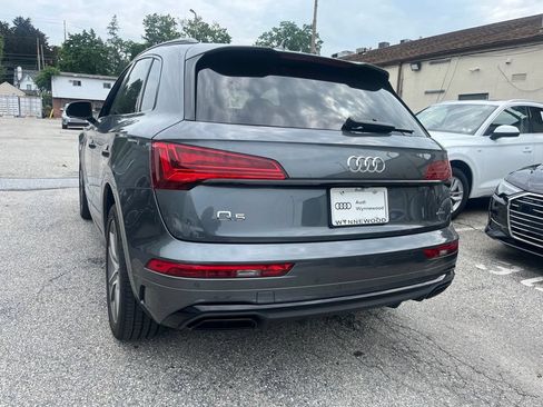 Certified 2025 Audi Q5 2.0T Premium w/ Convenience Plus Package AWD/4WD image 4