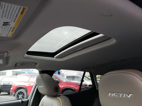 New 2026 Chevrolet Trax ACTIV w/ Sunroof Package image 19