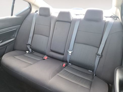 Used 2024 Nissan Altima 2.5 SV image 13