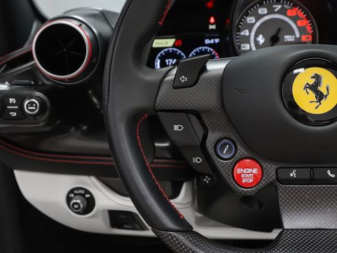 Used 2022 Ferrari F8 Tributo RWD image 65