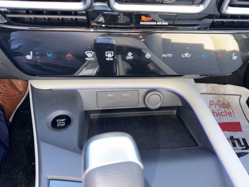 New 2026 Nissan Sentra SL w/ Floor Mat Package FWD image 18