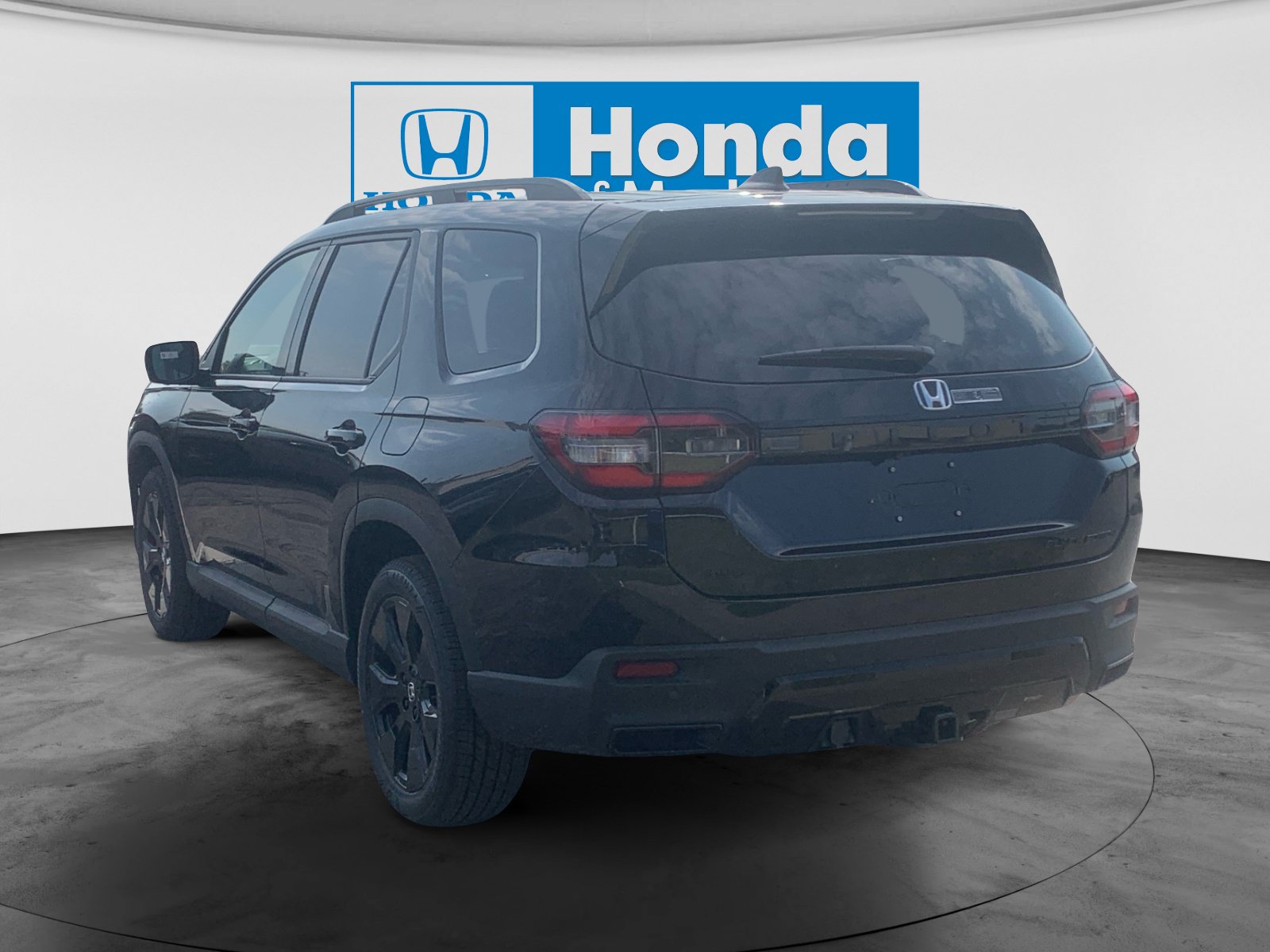 New 2026 Honda Pilot Black Edition image 7