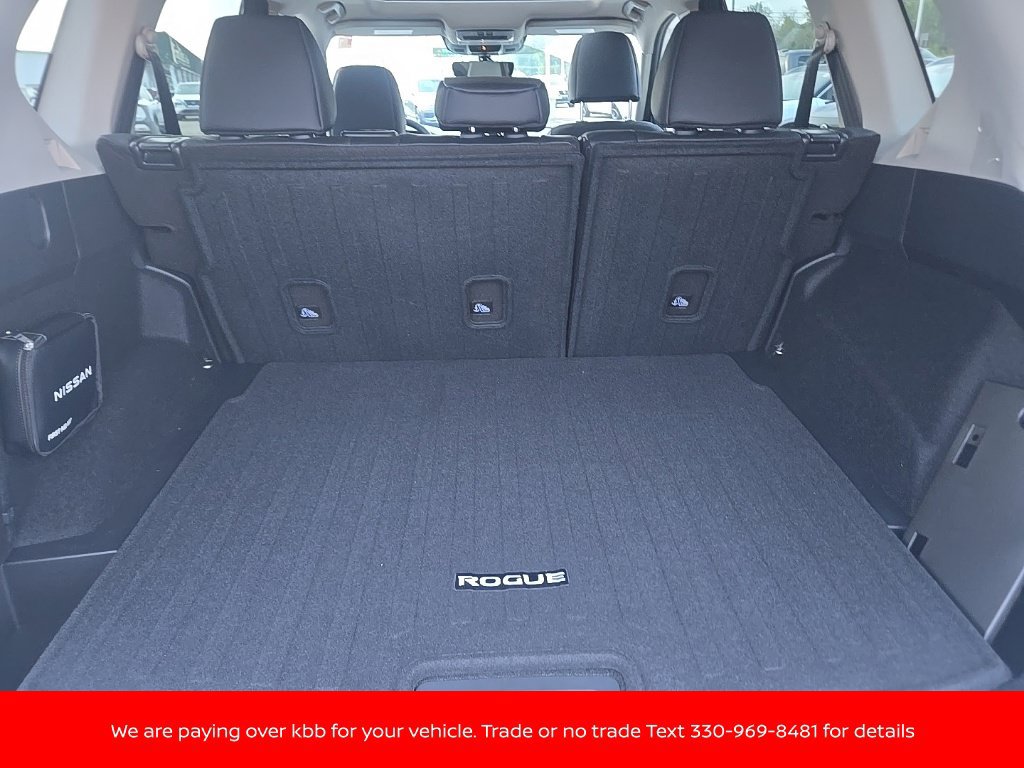 New 2026 Nissan Rogue Dark Armor AWD/4WD image 32