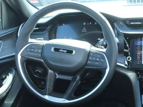 New 2026 Jeep Grand Cherokee Altitude AWD/4WD image 6