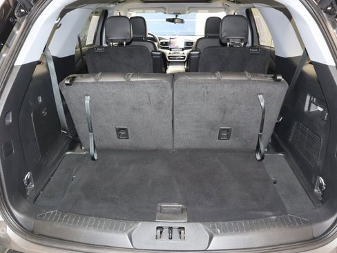 Certified 2023 Ford Explorer XLT w/ Equipment Group 202A image 18