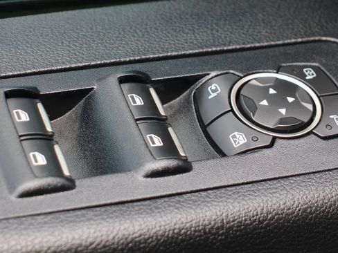 Used 2017 Ford F150 Raptor w/ Equipment Group 802A Luxury image 15